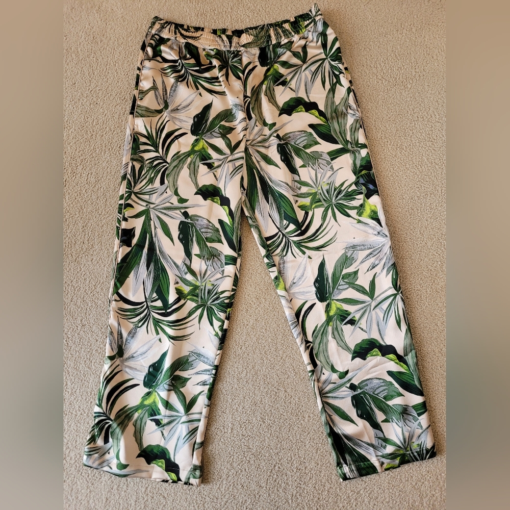 Victoria's Secret Palm Print PJ Pants - Picture 2 of 5